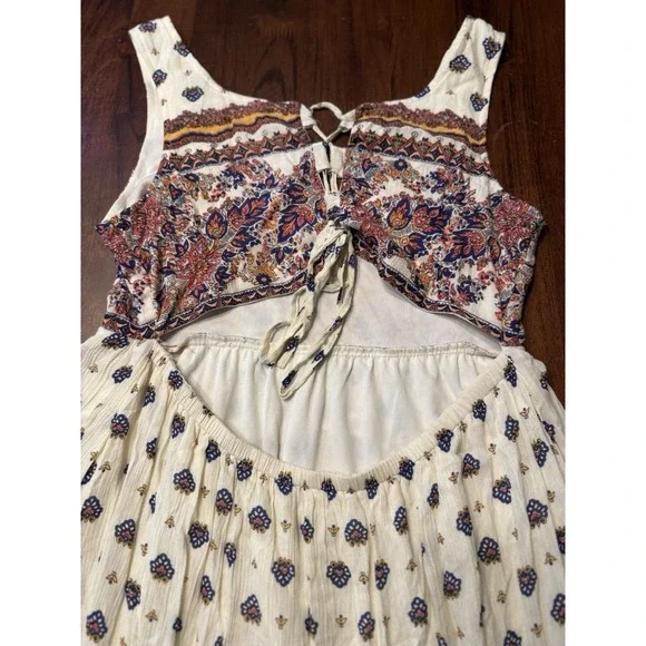 O'Neill Boho Mini Dress Small Cream Floral Festival Tie Back - Picture 3 of 7